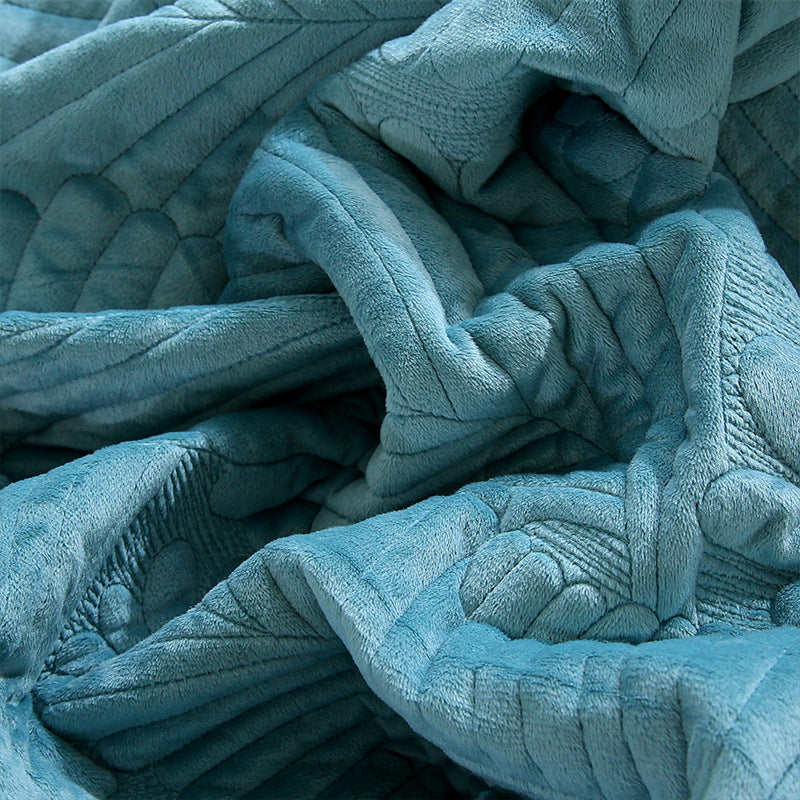 Comfortable Velvet and Cotton Quilt Set