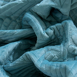 Comfortable Velvet and Cotton Quilt Set