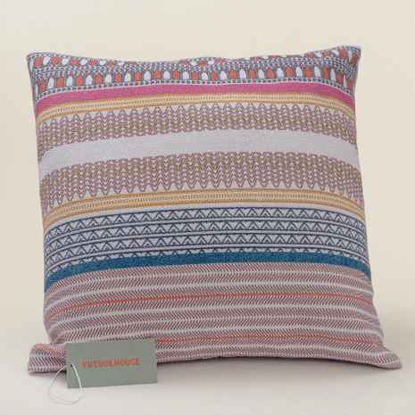 Pure Cotton Knitted Pillow - Waves Game