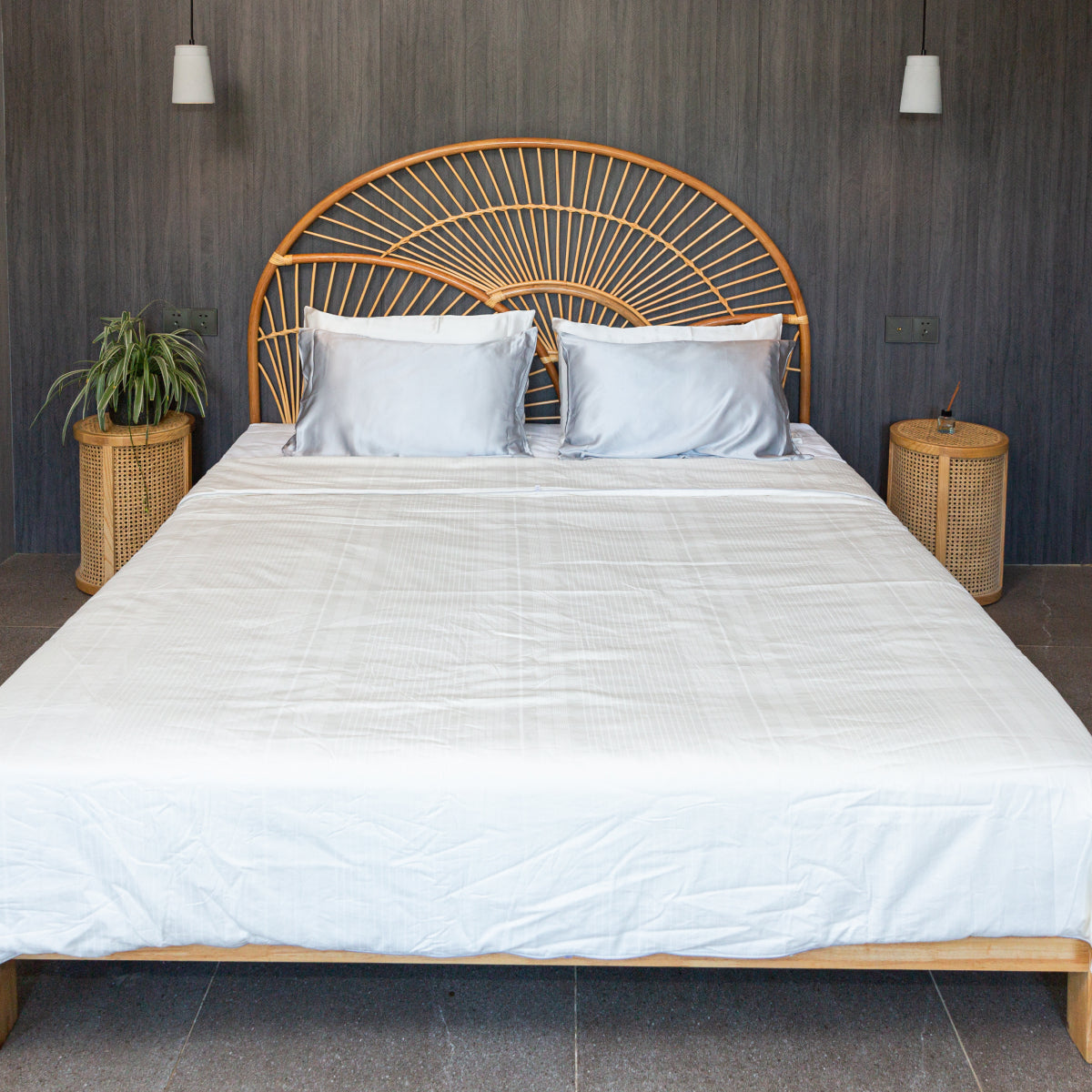 Ultra Cozy Linen Duvet Cover + Silk Comforter Set