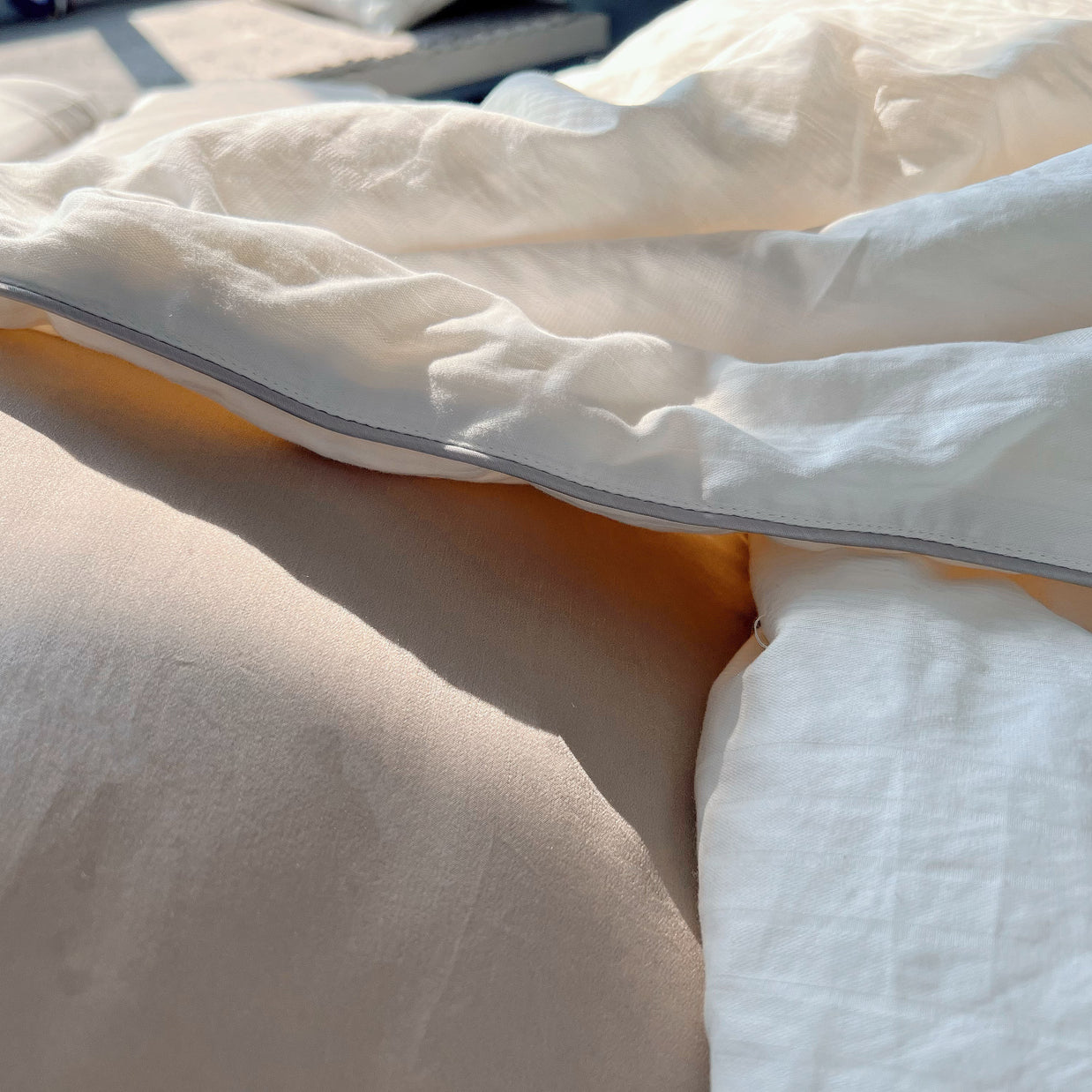 Summer Silk Comforter